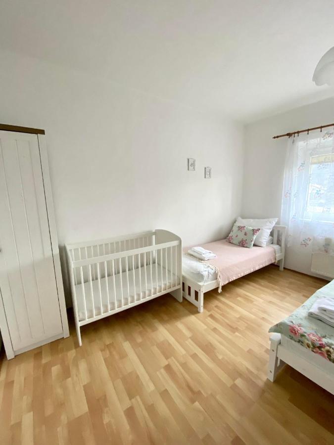 Appartamento Apartmán Markéta Bystrice  Esterno foto